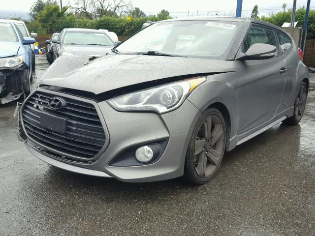 KMHTC6AEXDU104524 - 2013 HYUNDAI VELOSTER T CHARCOAL photo 2