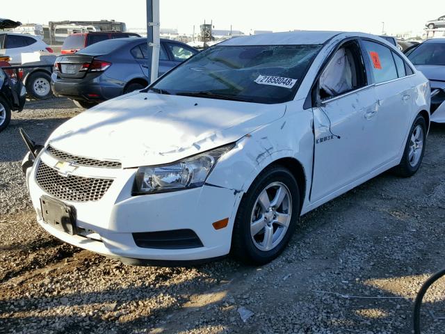 1G1PC5SB6D7159290 - 2013 CHEVROLET CRUZE LT WHITE photo 2