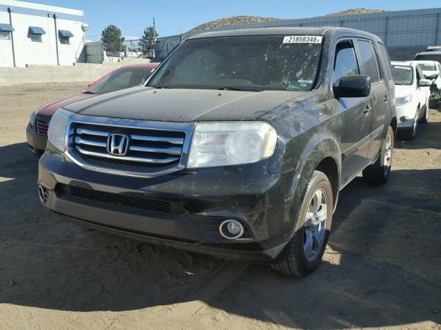 5FNYF3H65CB015143 - 2012 HONDA PILOT EXL BLACK photo 2