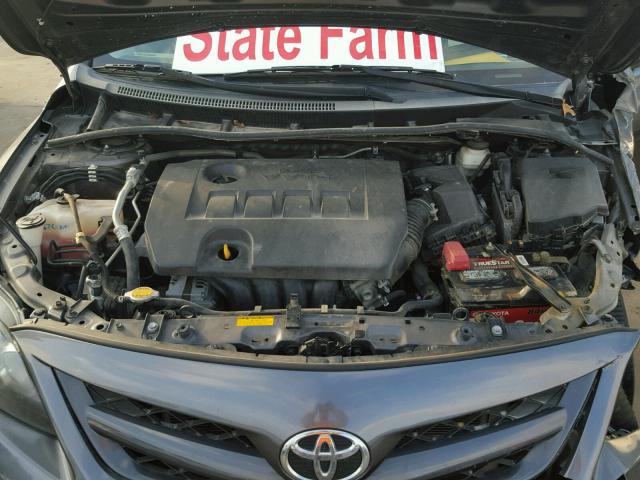 5YFBU4EE0DP155894 - 2013 TOYOTA COROLLA BA GRAY photo 7