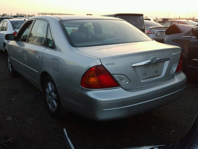 4T1BF28B11U169054 - 2001 TOYOTA AVALON XL SILVER photo 3