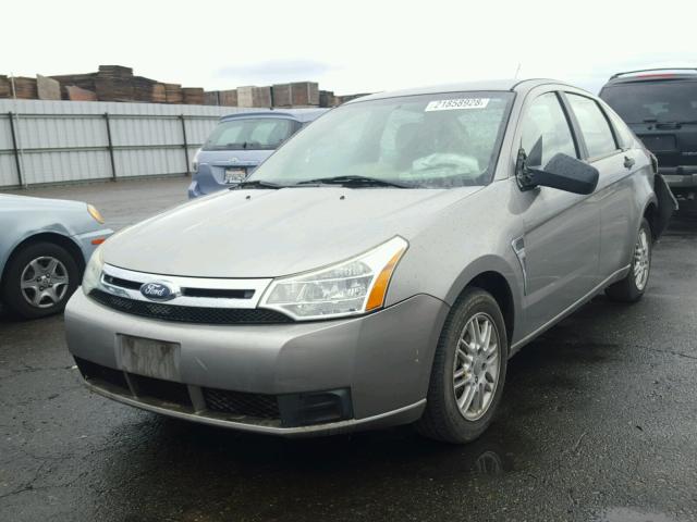 1FAHP35N98W109768 - 2008 FORD FOCUS SE GRAY photo 2