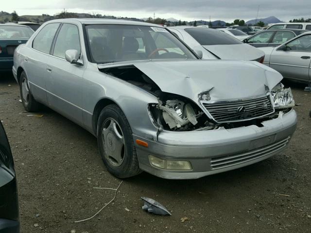 JT8BH28F1W0116207 - 1998 LEXUS LS 400 SILVER photo 1