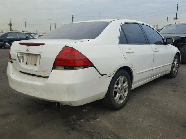 1HGCM56336A079149 - 2006 HONDA ACCORD SE WHITE photo 4