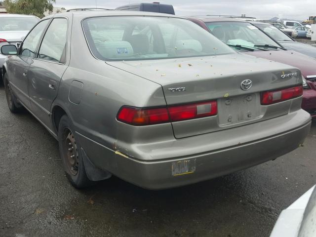 JT2BG22K0W0127444 - 1998 TOYOTA CAMRY CE BEIGE photo 3