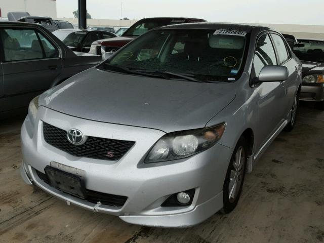 1NXBU40E79Z045549 - 2009 TOYOTA COROLLA BA SILVER photo 2