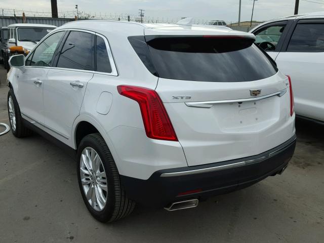 1GYKNCRS1HZ101873 - 2017 CADILLAC XT5 PREMIU WHITE photo 3