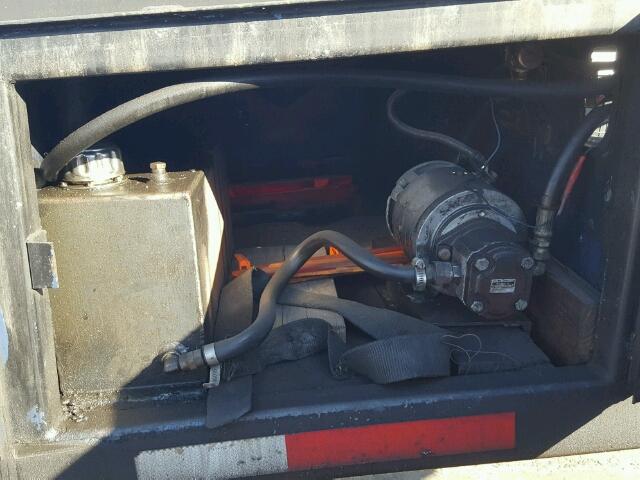 1S9CT4829NP297011 - 1992 UTILITY EZ LOADER BLACK photo 6