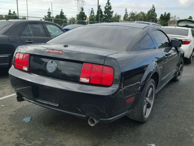 1ZVHT82H085184928 - 2008 FORD MUSTANG GT BLACK photo 4