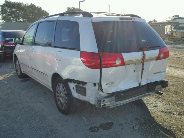 5TDZK22C48S149136 - 2008 TOYOTA SIENNA XLE WHITE photo 3