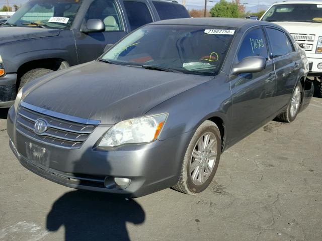 4T1BK36B17U194503 - 2007 TOYOTA AVALON XL GRAY photo 2