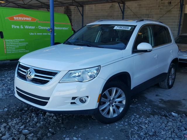 WVGAV75N39W525286 - 2009 VOLKSWAGEN TIGUAN S WHITE photo 2