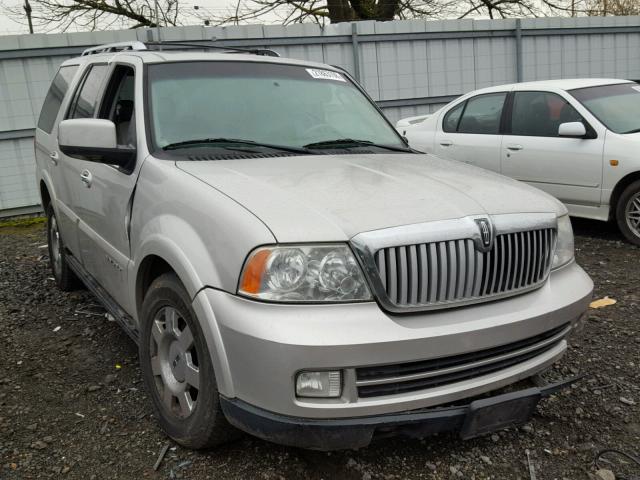 5LMFU28535LJ13949 - 2005 LINCOLN NAVIGATOR SILVER photo 1