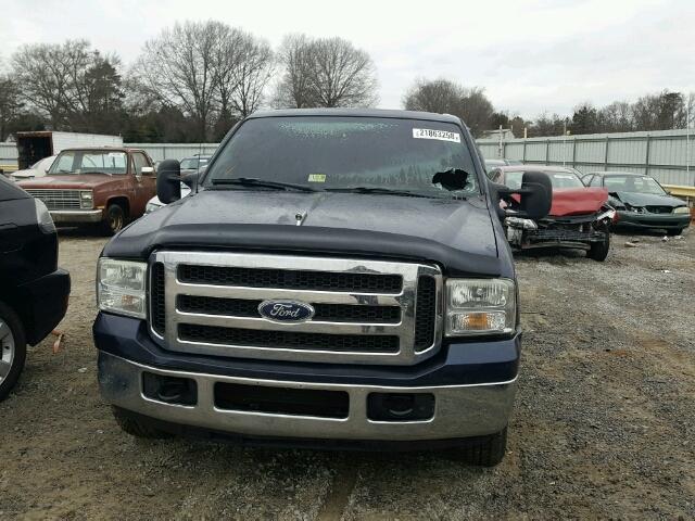 1FMNU40S25ED39903 - 2005 FORD EXCURSION BLUE photo 9