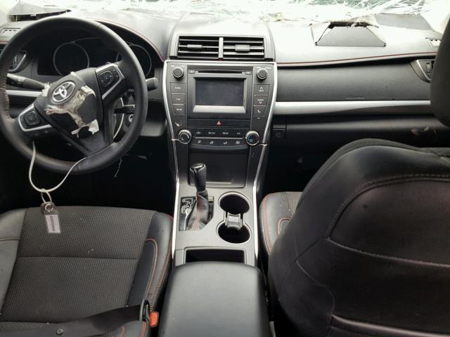 4T1BF1FK5HU709304 - 2017 TOYOTA CAMRY LE ვერცხლისფერი ფოტო 9