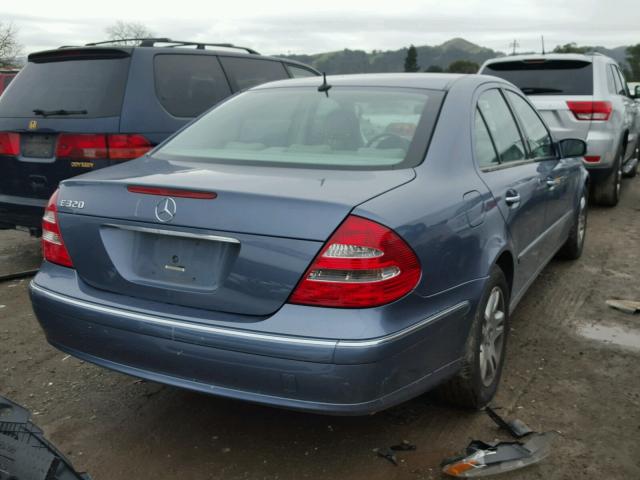 WDBUF65J43A353942 - 2003 MERCEDES-BENZ E 320 BLUE photo 4