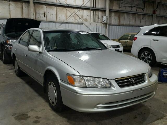 4T1BG22K1YU698326 - 2000 TOYOTA CAMRY CE GRAY photo 1