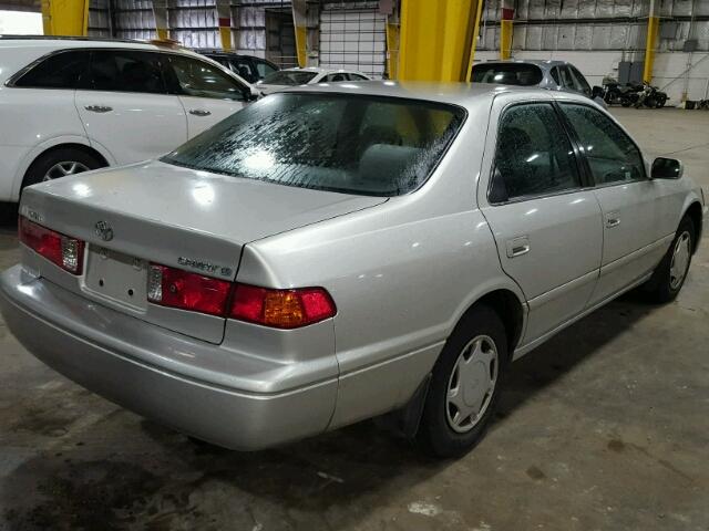 4T1BG22K1YU698326 - 2000 TOYOTA CAMRY CE GRAY photo 4