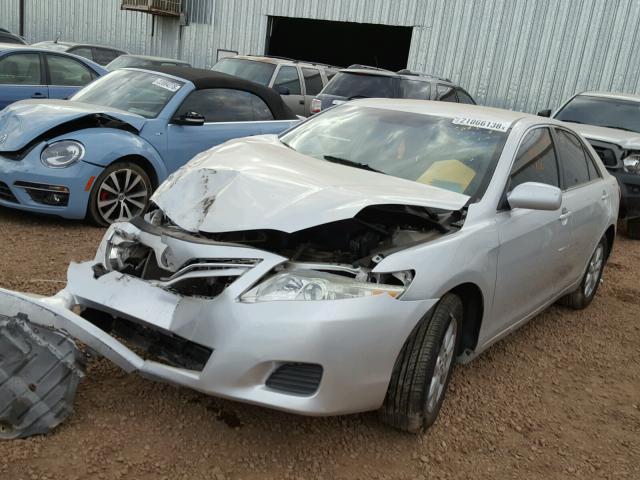 4T1BF3EK7BU625019 - 2011 TOYOTA CAMRY BASE SILVER photo 2