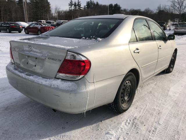 4T1BE30K45U580880 - 2005 TOYOTA CAMRY LE ვერცხლისფერი ფოტო 4