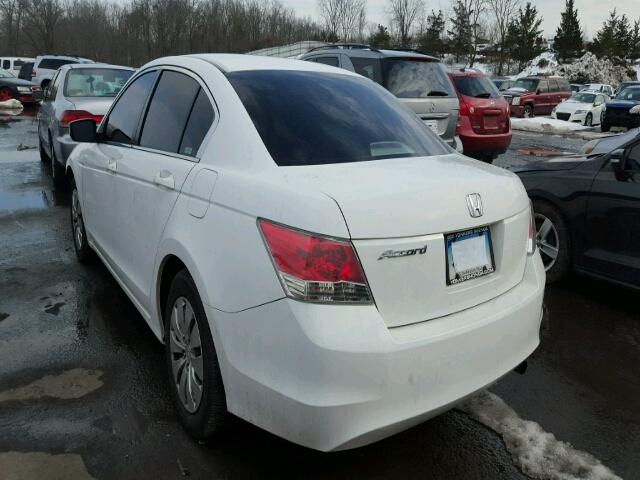 1HGCP26349A148957 - 2009 HONDA ACCORD LX WHITE photo 3