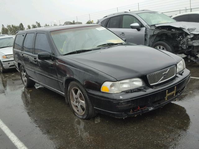 YV1LW5342W2374432 - 1998 VOLVO V70 T5 TUR BLACK photo 1