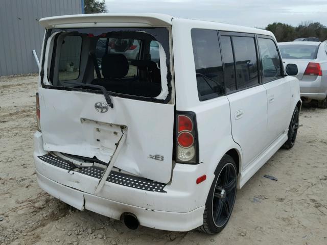 JTLKT324640142686 - 2004 TOYOTA SCION XB WHITE photo 4