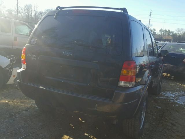 1FMYU93194KA30376 - 2004 FORD ESCAPE XLT BLACK photo 4