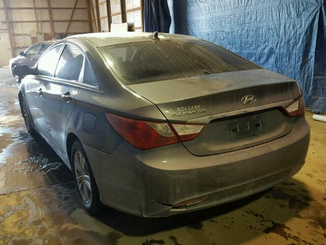 5NPEB4AC1BH058057 - 2011 HYUNDAI SONATA GLS GRAY photo 3