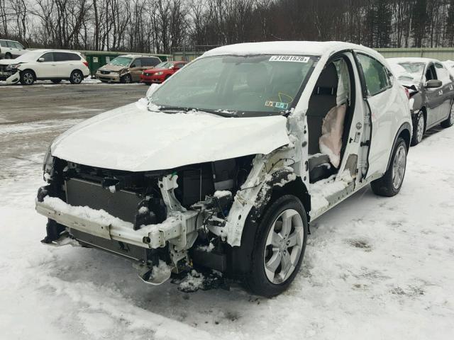 3CZRU6H36HM703134 - 2017 HONDA HR-V LX WHITE photo 2