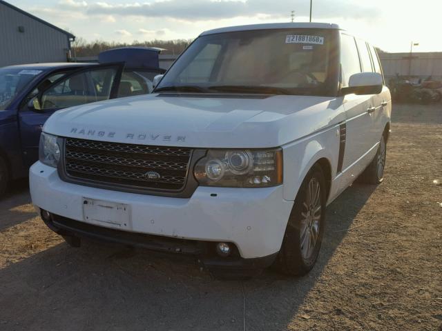 SALME1D48BA330612 - 2011 LAND ROVER RANGE ROVE WHITE photo 2