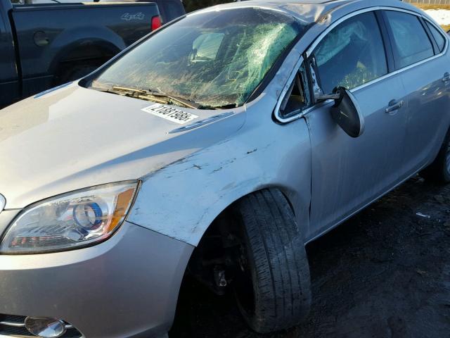 1G4PS5SK1C4190324 - 2012 BUICK VERANO SILVER photo 9