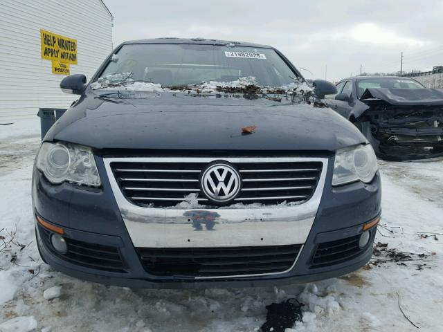 WVWFU73C16P154391 - 2006 VOLKSWAGEN PASSAT 3.6 BLUE photo 9