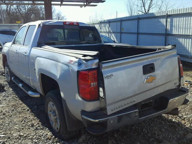 1GC2KWEY2HZ215505 - 2017 CHEVROLET SILVERADO SILVER photo 3