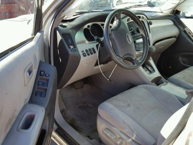 JTEEP21A450123758 - 2005 TOYOTA HIGHLANDER SILVER photo 9