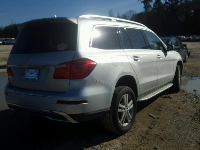 4JGDF7CE4DA175329 - 2013 MERCEDES-BENZ GL 450 4MA SILVER photo 4