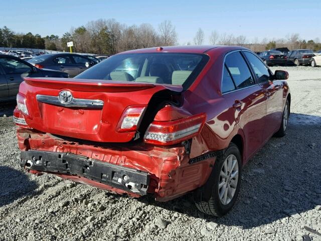 4T1BF3EK2BU733810 - 2011 TOYOTA CAMRY BASE RED photo 4