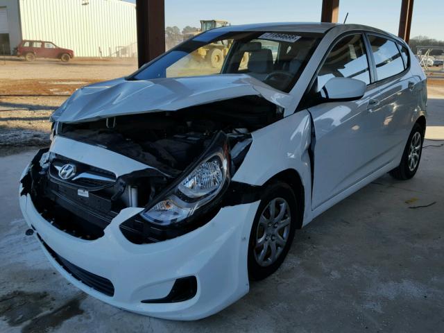 KMHCT5AE5CU018739 - 2012 HYUNDAI ACCENT GLS WHITE photo 2