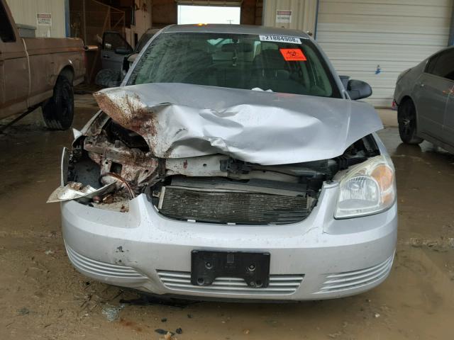 1G1AK55F467761048 - 2006 CHEVROLET COBALT LS SILVER photo 9