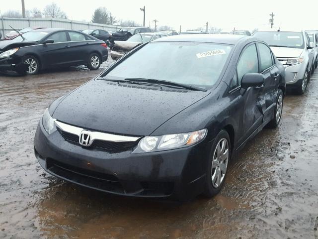 2HGFA1F50AH543931 - 2010 HONDA CIVIC LX BLACK photo 2