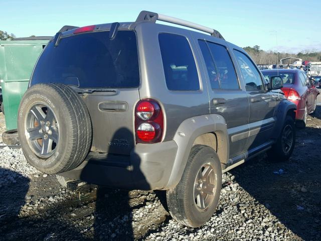 1J4GK38K25W630469 - 2005 JEEP LIBERTY RE BEIGE photo 4