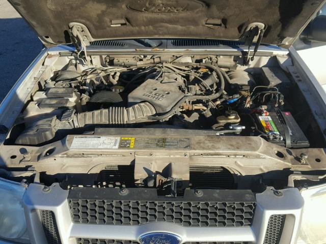 1FMZU67E92UD23888 - 2002 FORD EXPLORER S SILVER photo 7