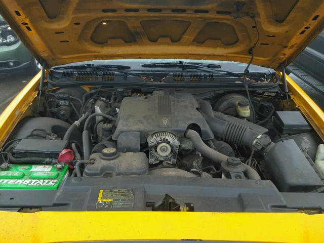 2FAFP70W43X129308 - 2003 FORD CROWN VICT YELLOW photo 7