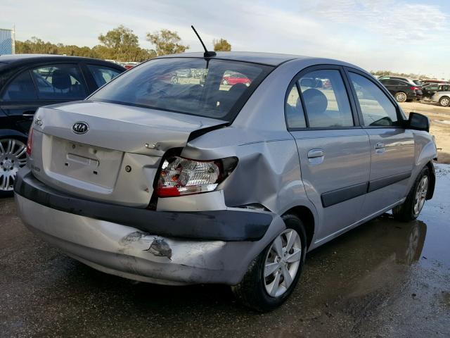 KNADE223896518631 - 2009 KIA RIO BASE SILVER photo 4