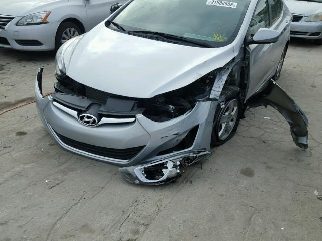 5NPDH4AE7EH481421 - 2014 HYUNDAI ELANTRA SE SILVER photo 9