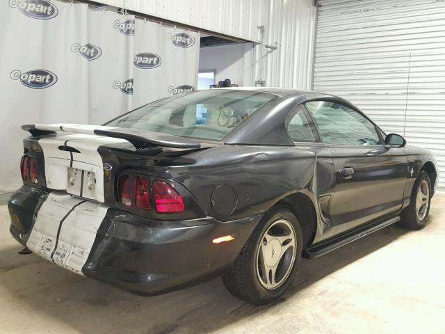 1FAFP4046WF153526 - 1998 FORD MUSTANG BLACK photo 4