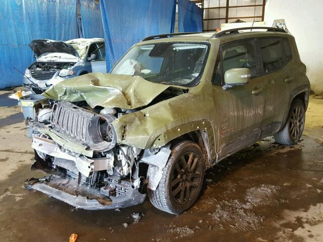 ZACCJABTXGPD92898 - 2016 JEEP RENEGADE L GREEN photo 2