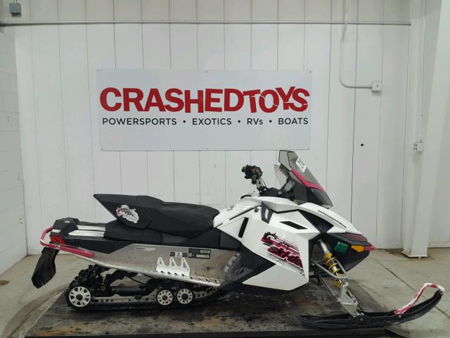 2BPSDDBAXBV000453 - 2011 SKID MXZ 600 WHITE photo 1