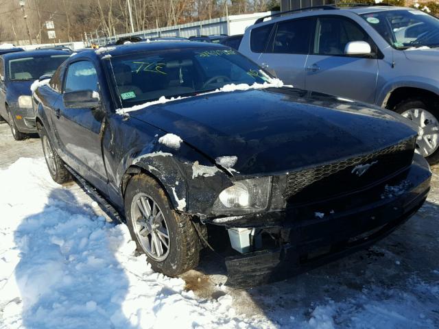 1ZVFT80N755203910 - 2005 FORD MUSTANG BLACK photo 1