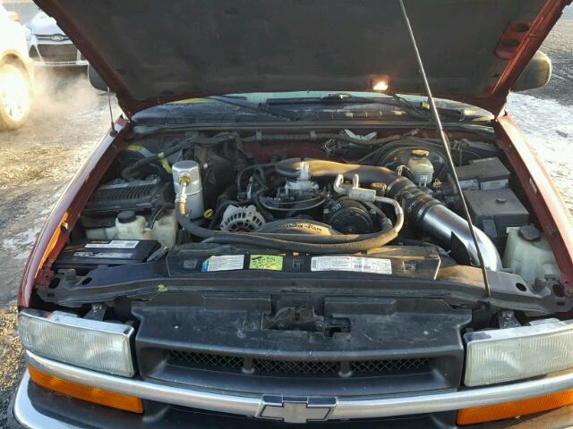 1GNDT13W2W2265764 - 1998 CHEVROLET BLAZER MAROON photo 7